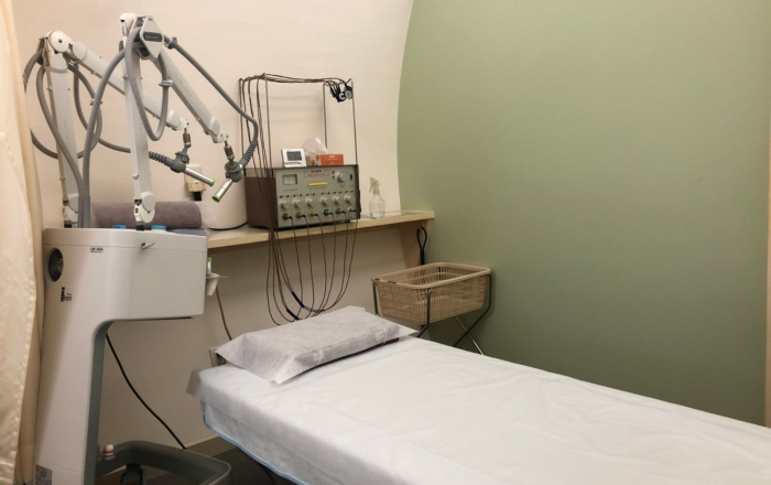 妊活中にお灸で冷え対策?鍼とお灸の違いや施術内容などご紹介|明生鍼灸院